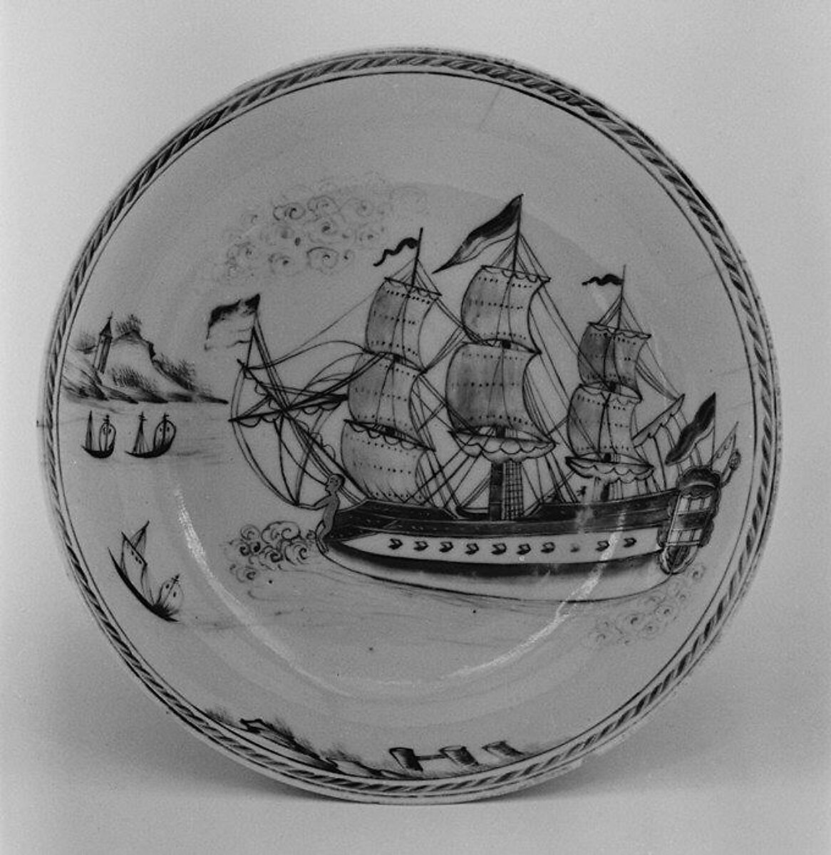 Saucer (part of a set), Hard-paste porcelain, Chinese, for Dutch market 