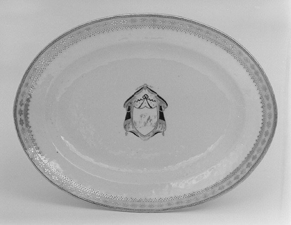 Platter (part of a service), Hard-paste porcelain, Chinese, for British market 