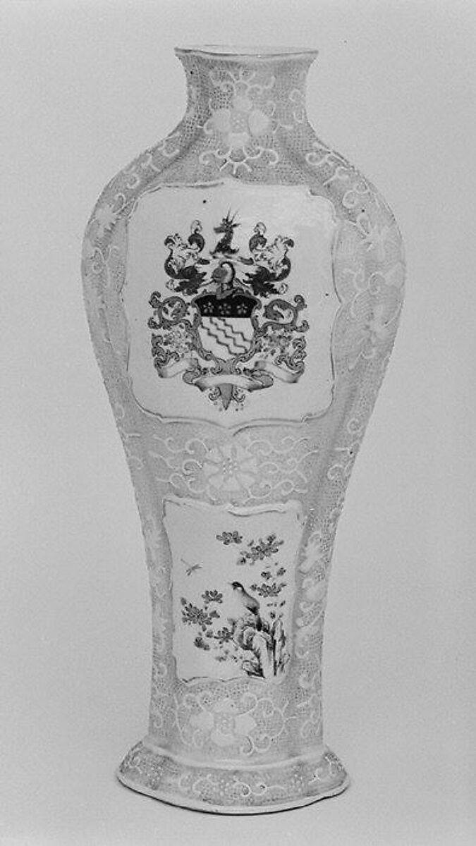 Vase (part of a garniture), Hard-paste porcelain, Chinese, for British market 