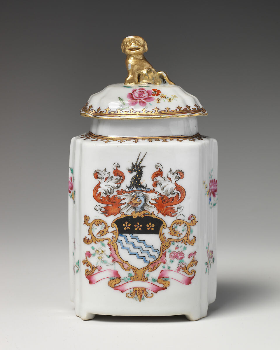 Tea caddy with cover with armorial decoration (part of a service), Hard-paste porcelain with enamel decoration and gilding, Chinese, for British market 