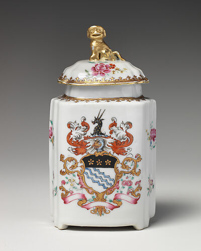 Tea caddy with cover with armorial decoration (part of a service)