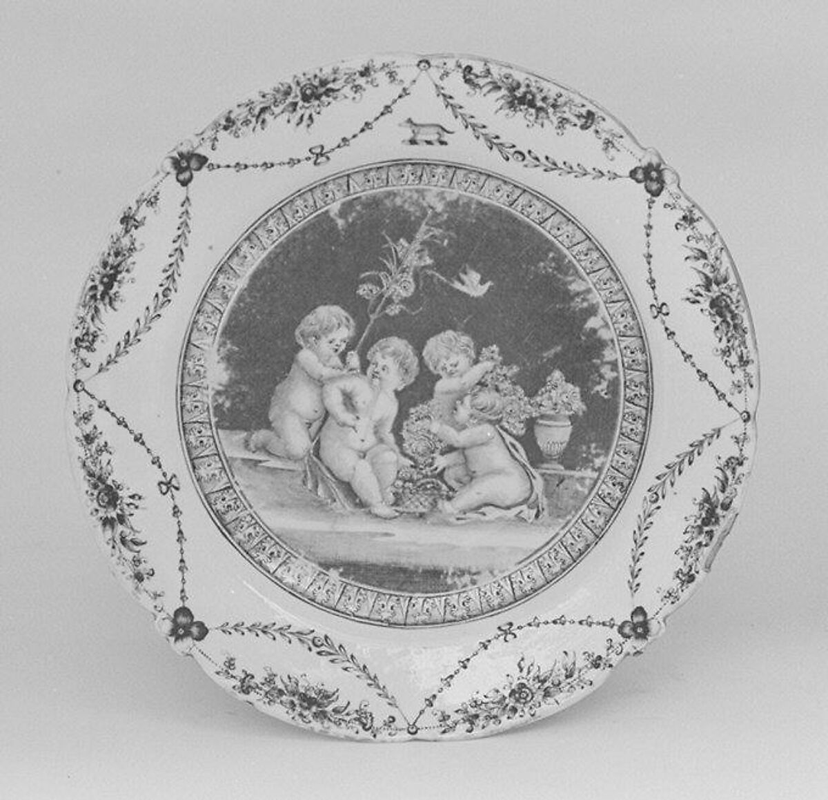Plate (part of a set), Hard-paste porcelain, Chinese, for British market 