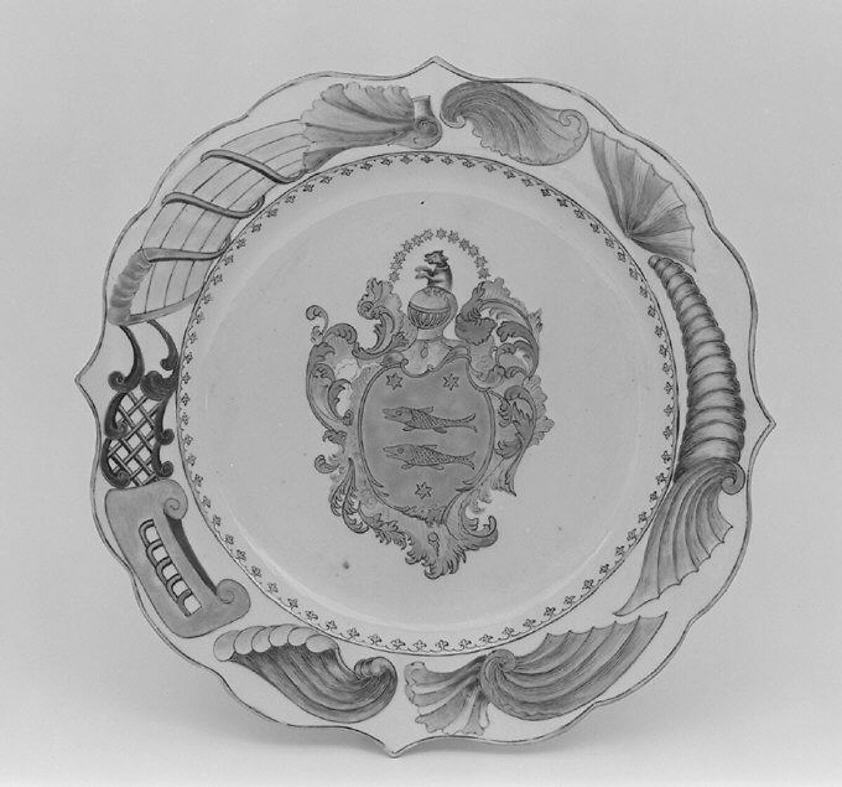 Dinner plate, Hard-paste porcelain, Chinese, for Dutch market