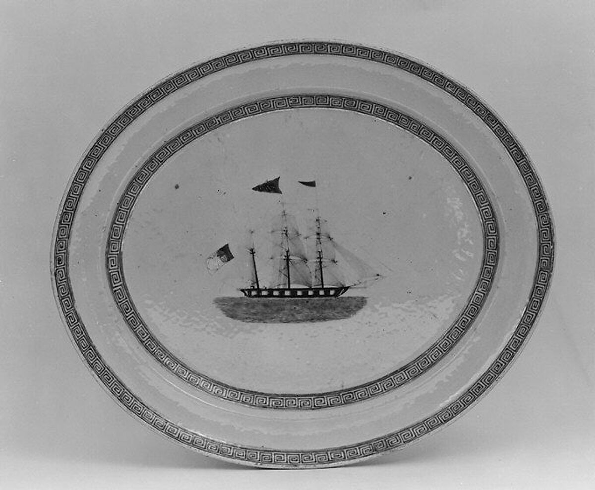 Platter, Hard-paste porcelain, Chinese, for Portuguese market 