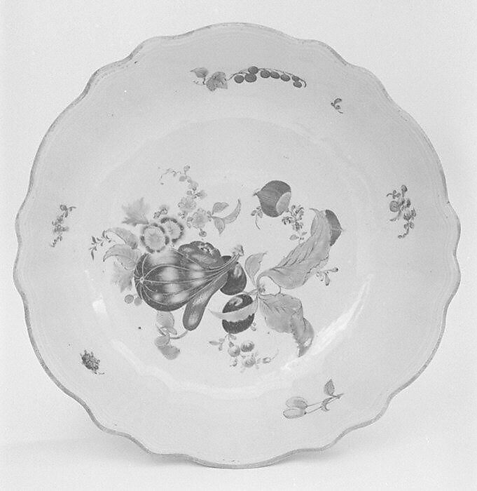 Bowl (part of a service), Hard-paste porcelain, Chinese, for Continental European market 