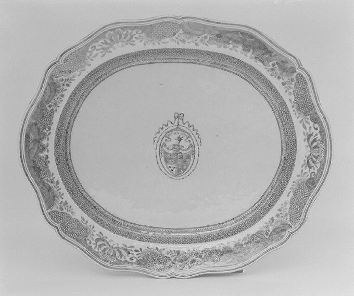 Platter (part of a service), Hard-paste porcelain, Chinese, for British market 