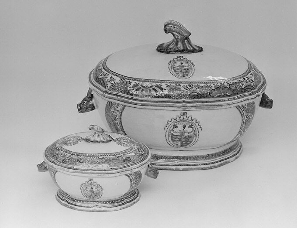 Tureen with cover (part of a service), Hard-paste porcelain, Chinese, for British market