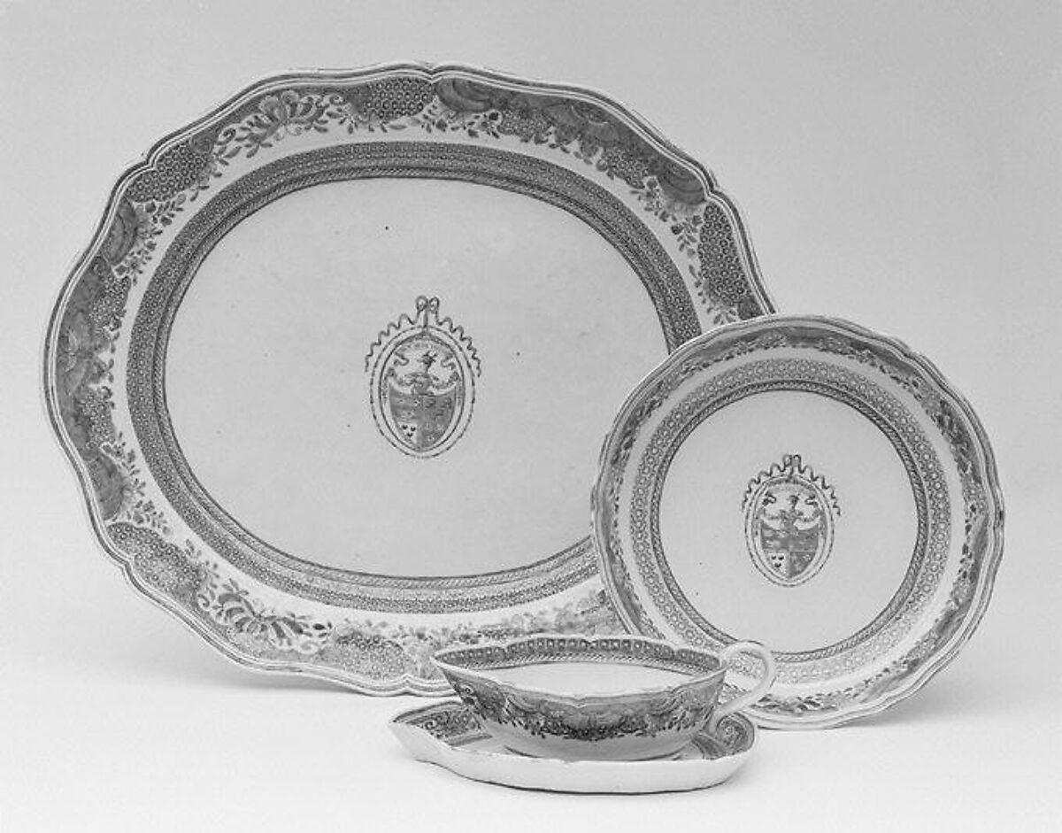 Sauceboat tray (part of a service), Hard-paste porcelain, Chinese, for British market