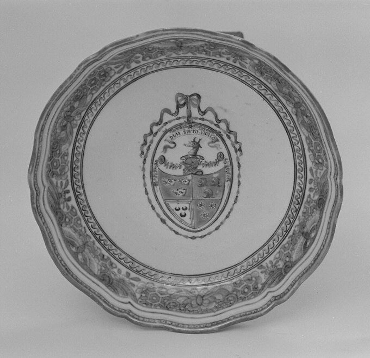 Saucer (part of a service), Hard-paste porcelain, Chinese, for British market 