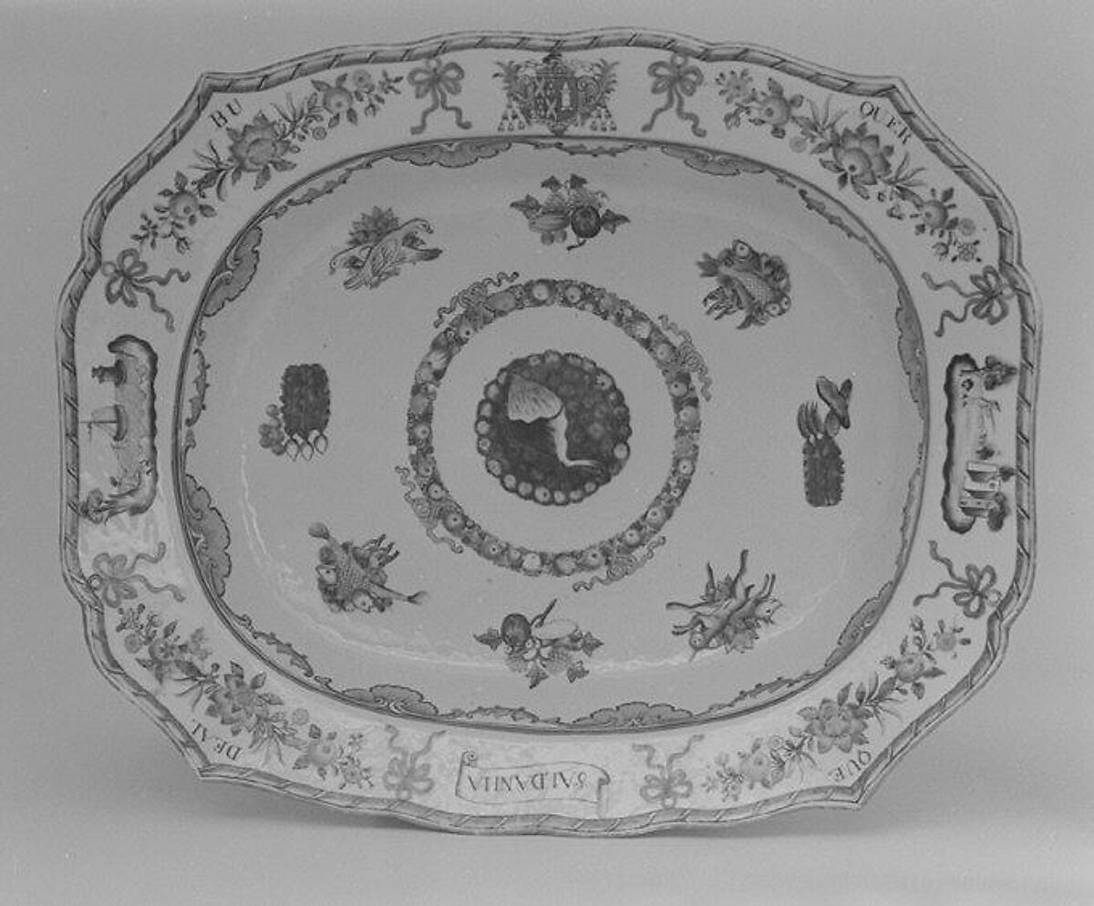 Deep platter (part of a service), Hard-paste porcelain, Chinese, for Portuguese market 