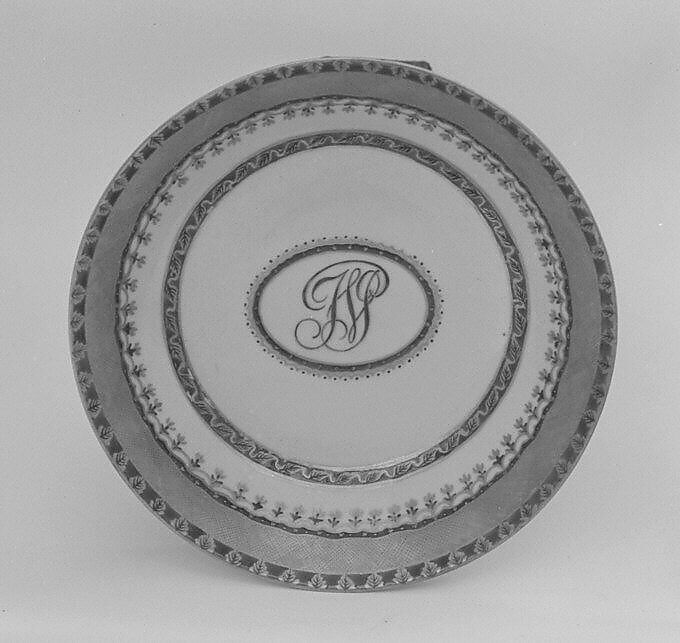 Saucer (part of a service), Hard-paste porcelain, Chinese, for British market 