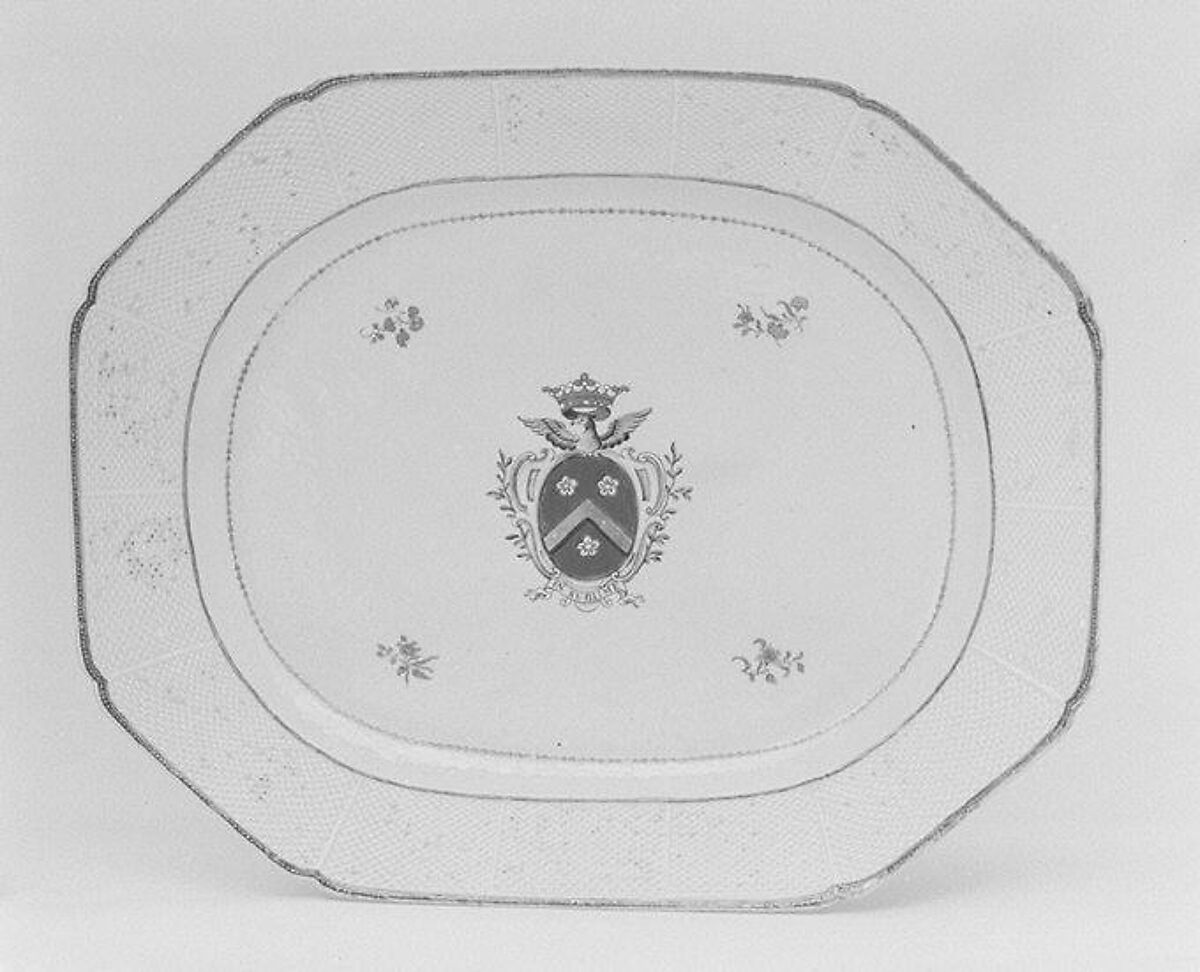 Platter (part of a service), Hard-paste porcelain, Chinese, probably for Swedish market 