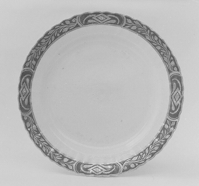 Plate (part of a service), Hard-paste porcelain, Chinese, for British market 