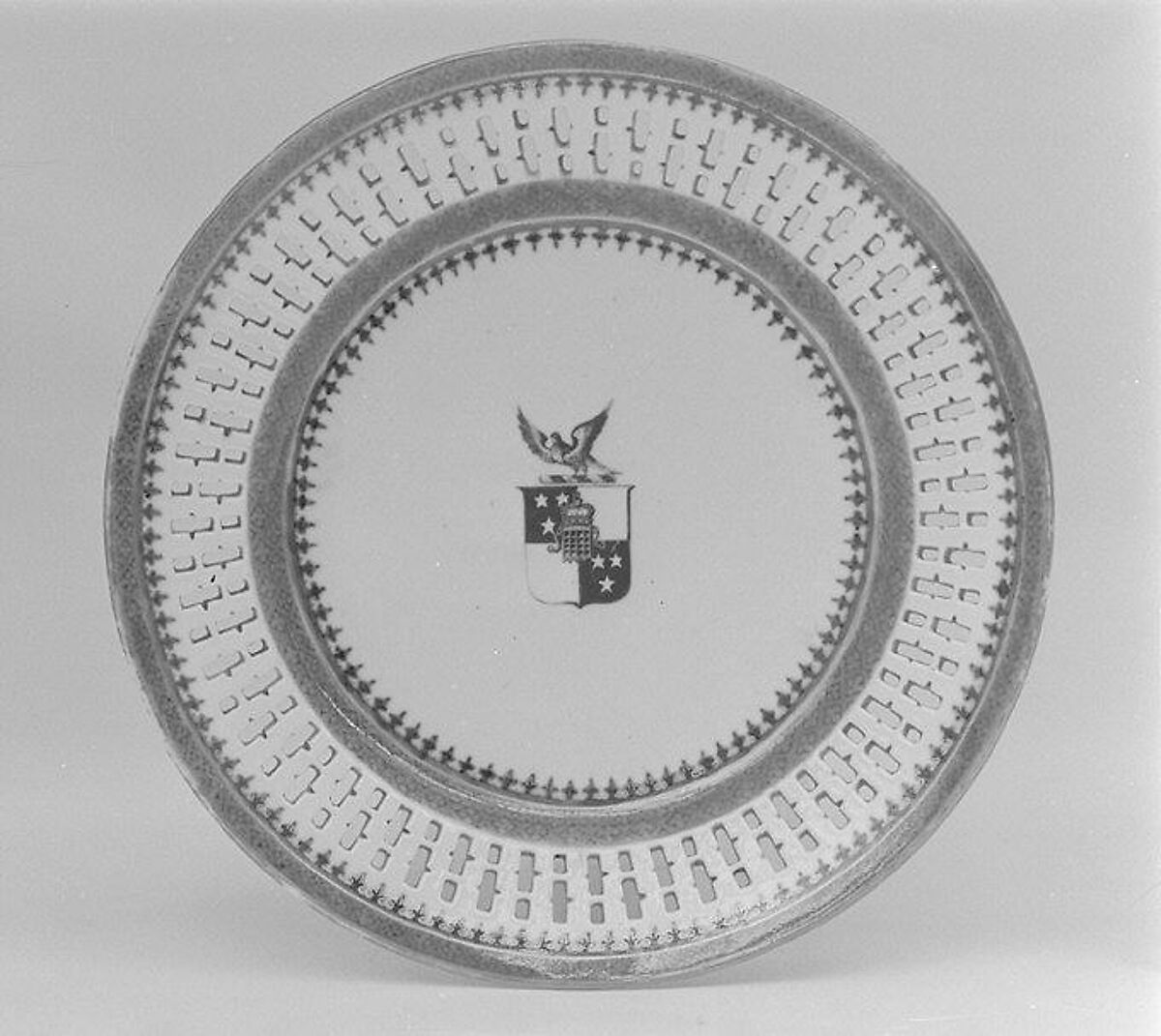 Plate (part of a service), Hard-paste porcelain, Chinese, for British market 