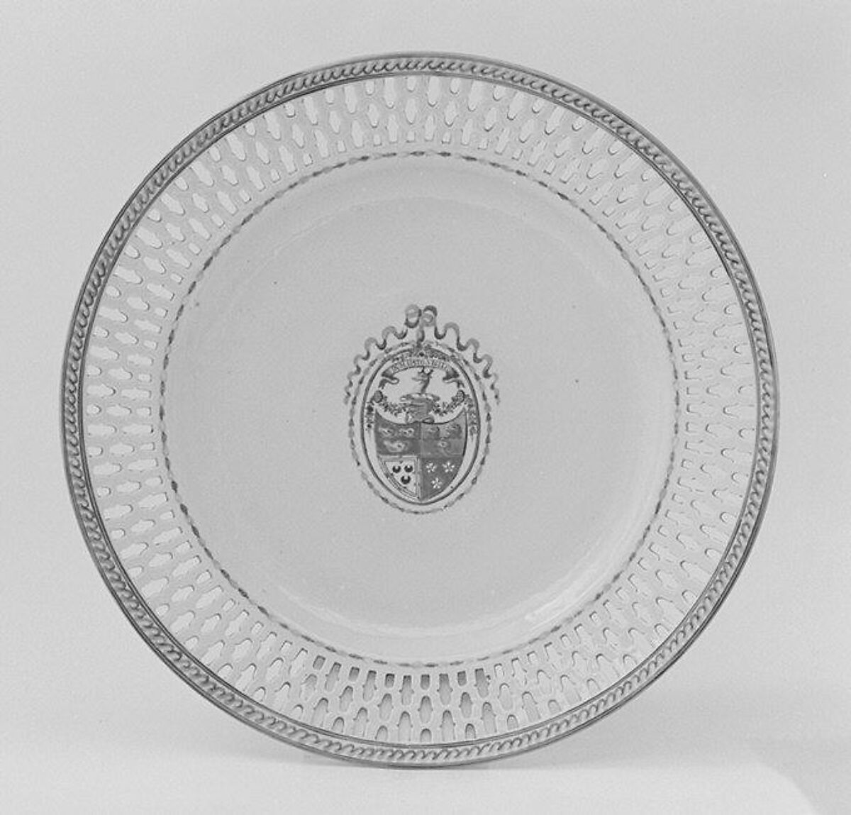 Plate (part of a service), Hard-paste porcelain, Chinese, for British market 