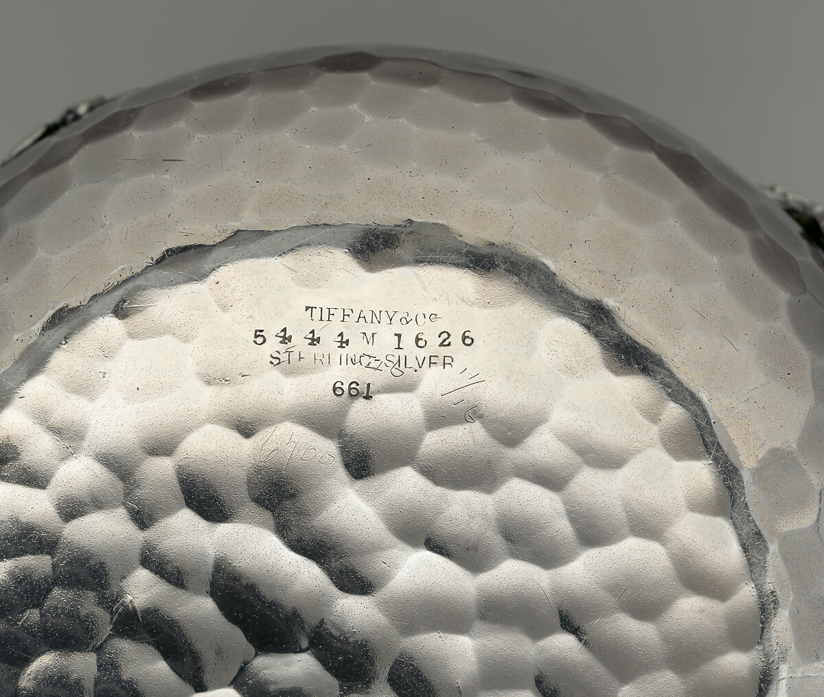 Pitcher, Tiffany &amp; Co. (1837–present), Silver, American
