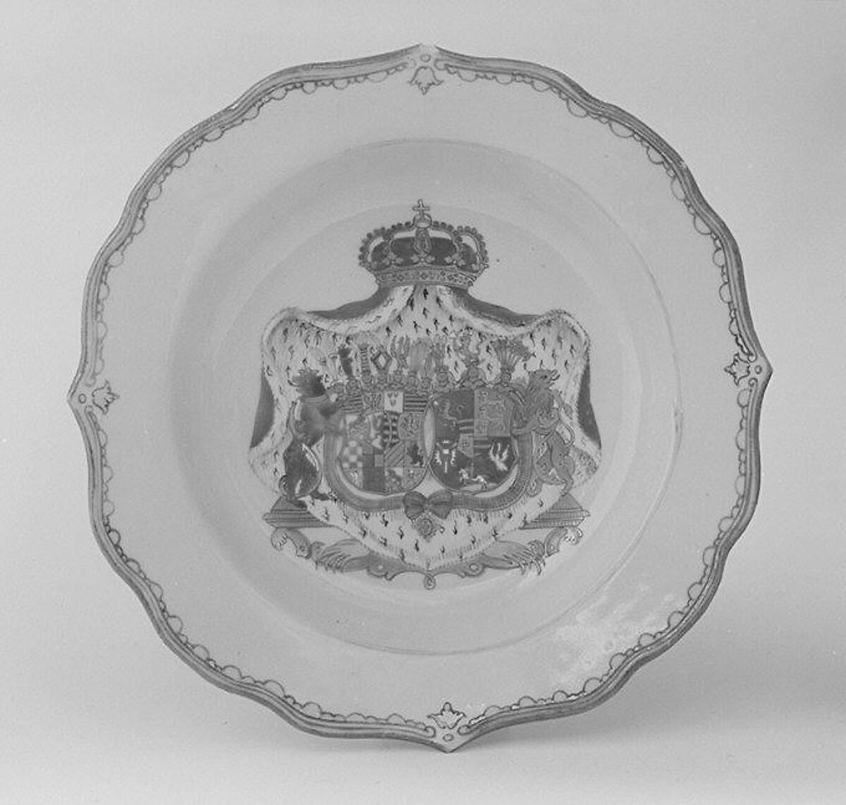 Dish (part of a service), Hard-paste porcelain, Chinese, for German market