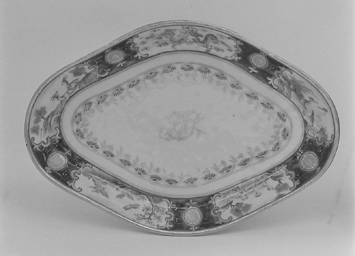 Sauceboat tray, Hard-paste porcelain, Chinese, for European market 