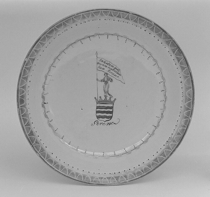 Saucer, Hard-paste porcelain, Chinese, for Spanish market 