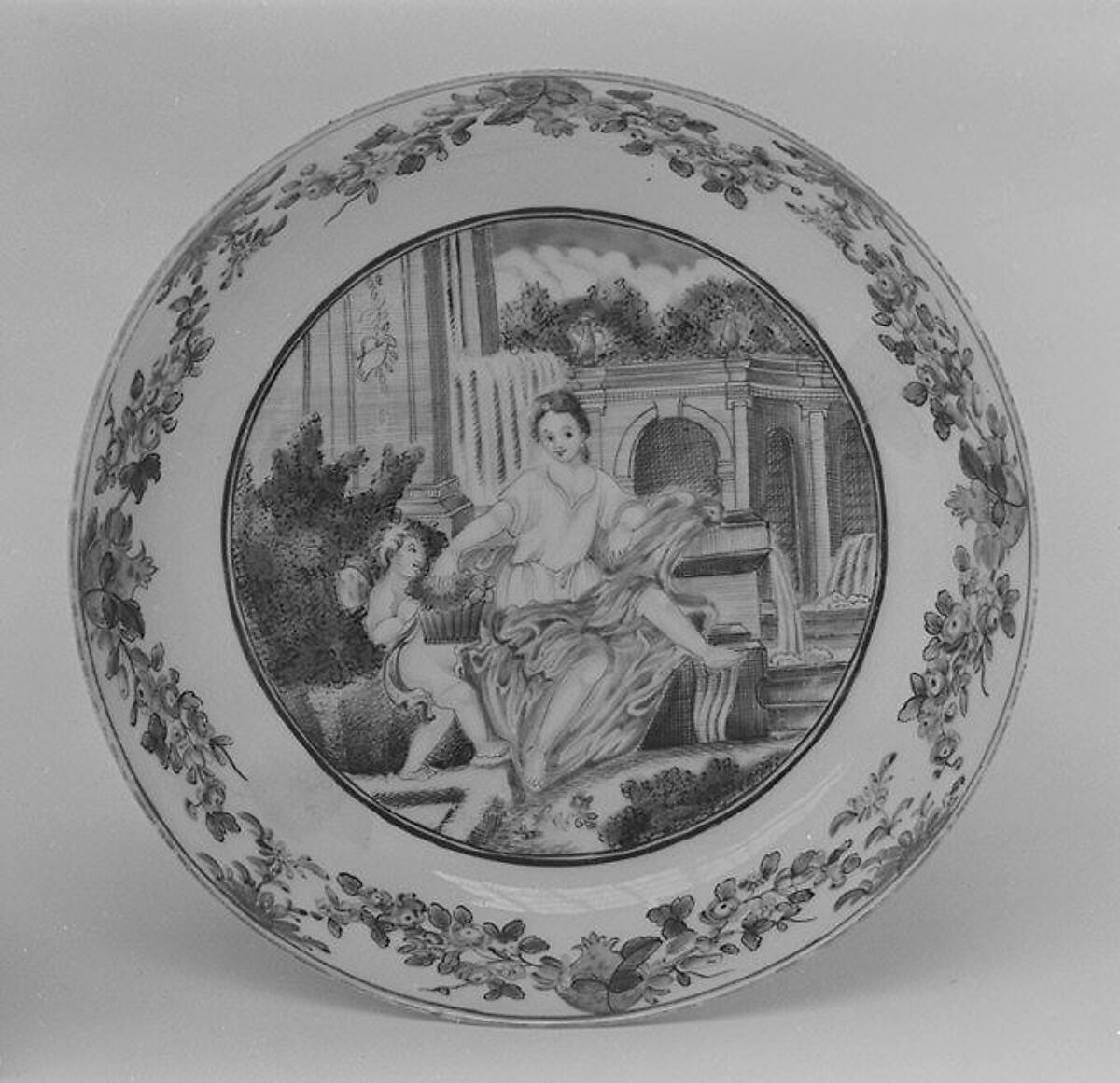 Saucer, Hard-paste porcelain, Chinese, probably for Continental European market 