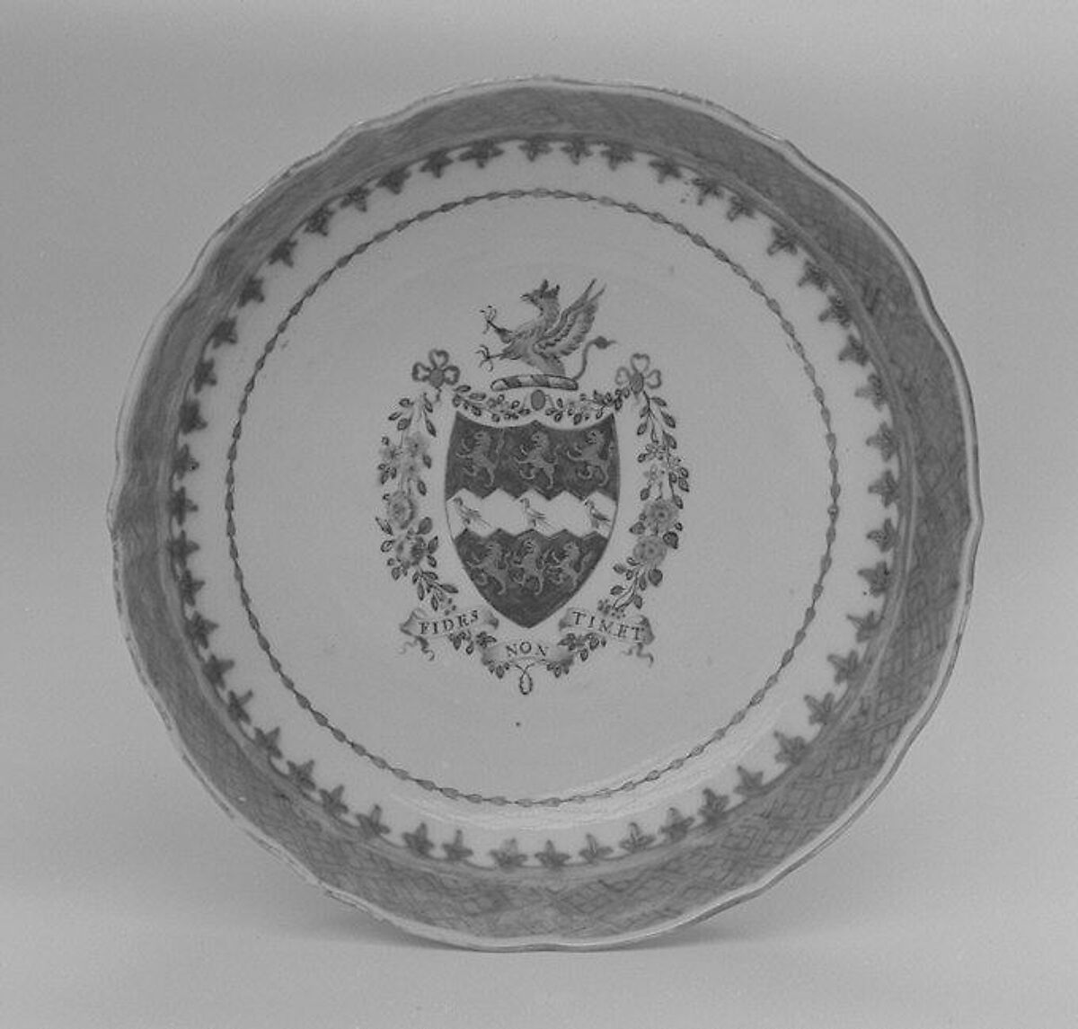 Saucer (part of a service), Hard-paste porcelain, Chinese, for British market 