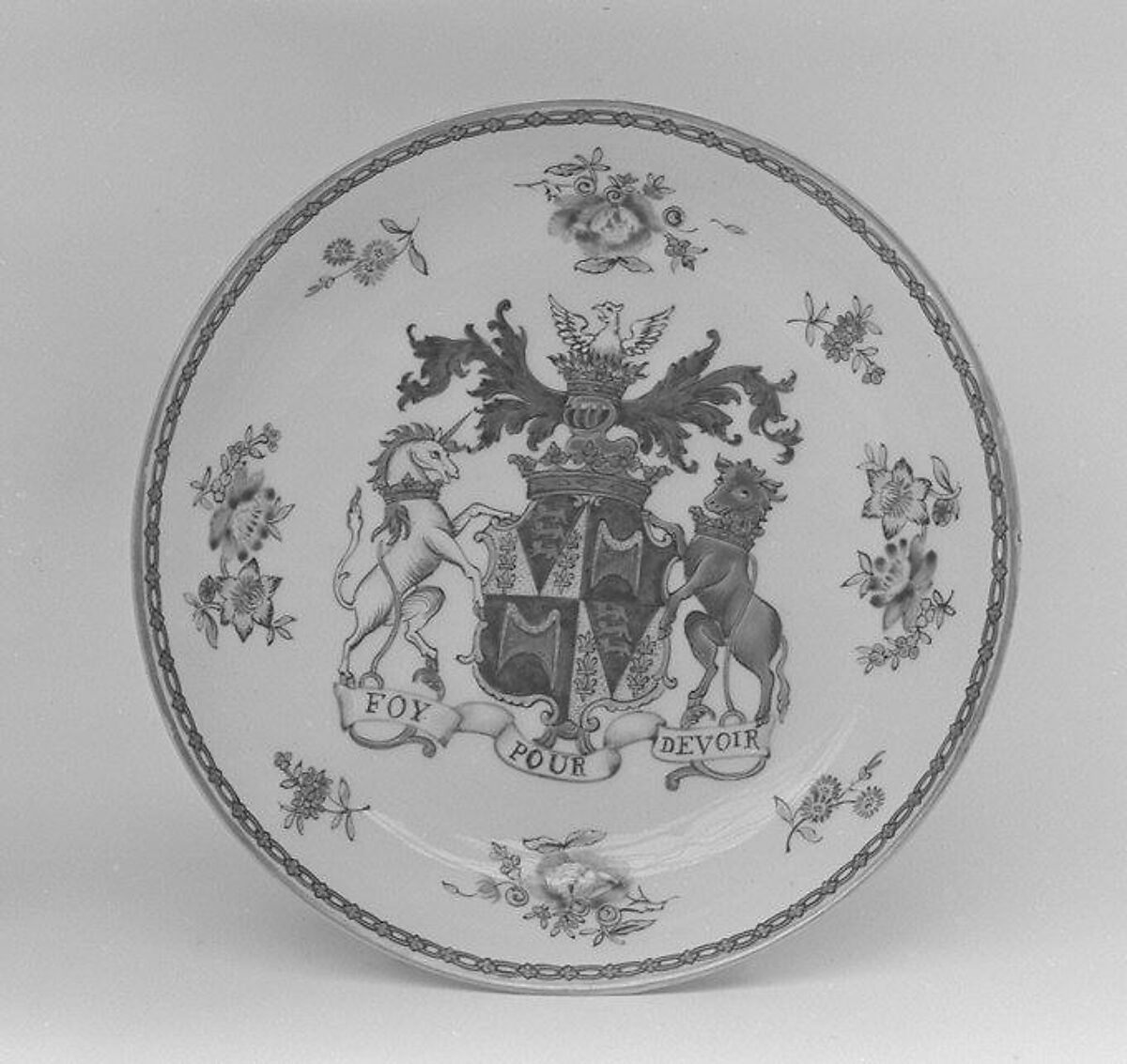 Saucer (part of a service), Hard-paste porcelain, Chinese, for British market 