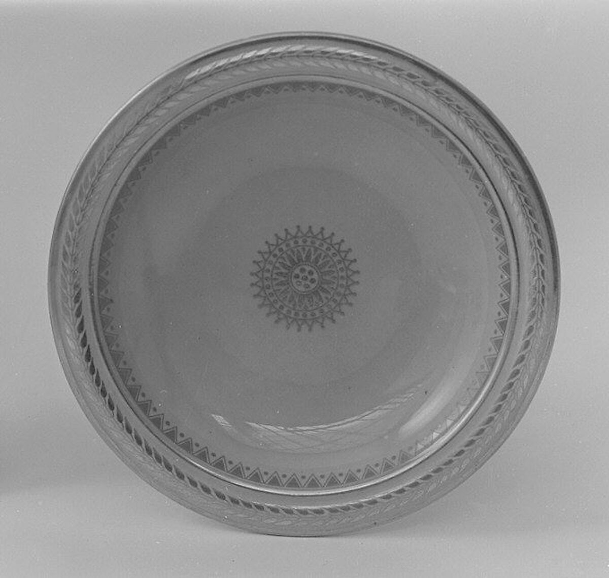 Dish (part of a service), Sèvres Manufactory (French, 1740–present), Hard-paste porcelain, French, Sèvres 