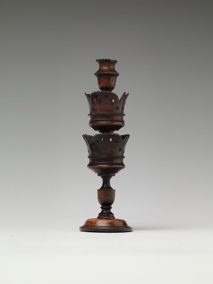 Chessmen (32), Ivory, ebony, German