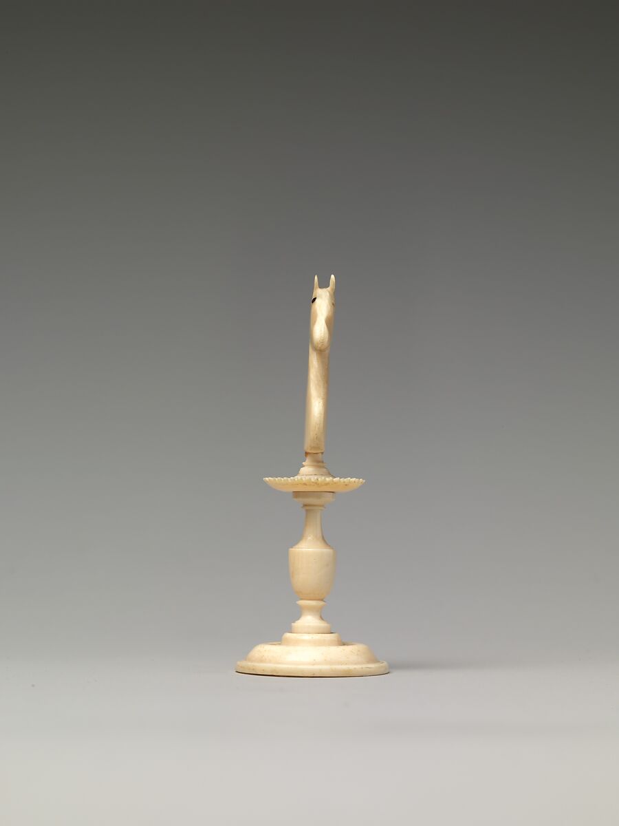 Chessmen (32), Ivory, ebony, German
