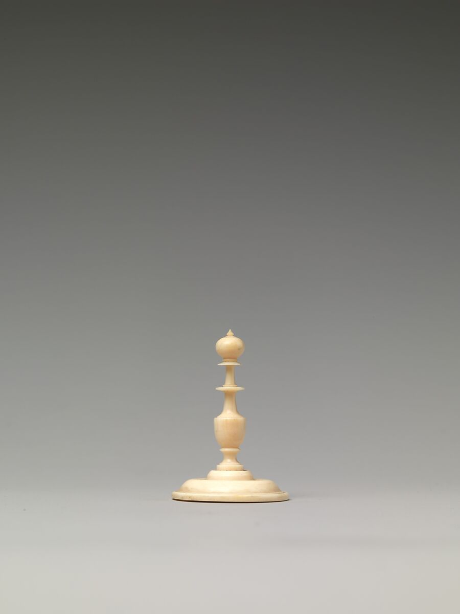 Chessmen (32), Ivory, ebony, German