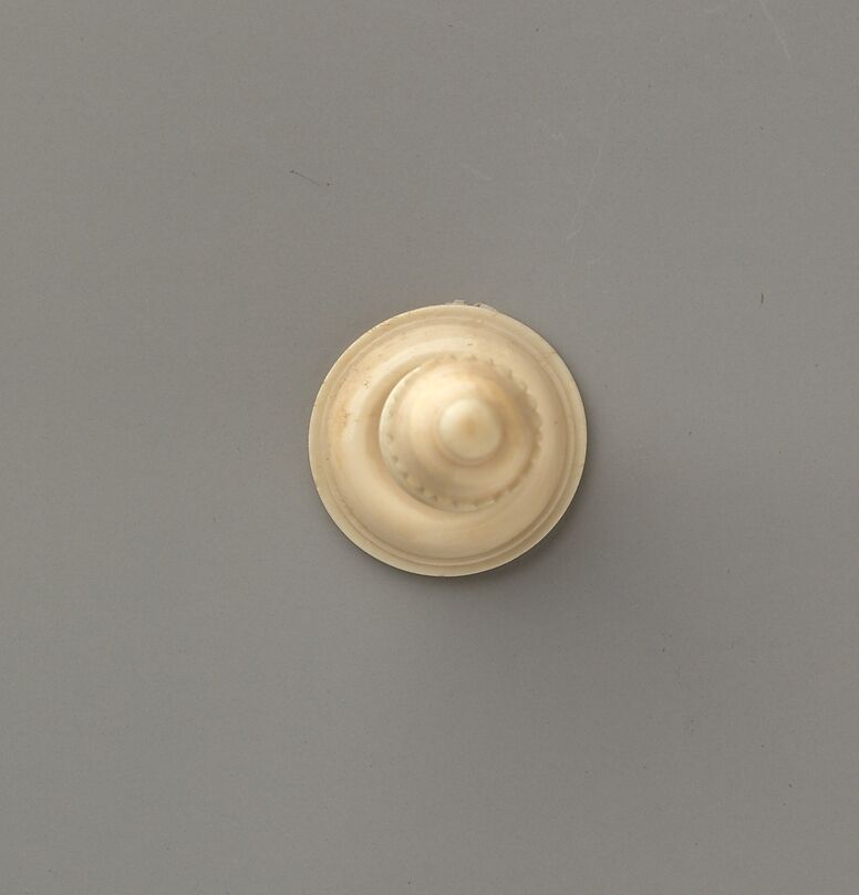 Chessmen (32), Ivory, ebony, German