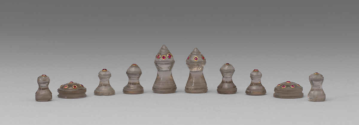 Chessmen (32), Crystal, topaz, Indian