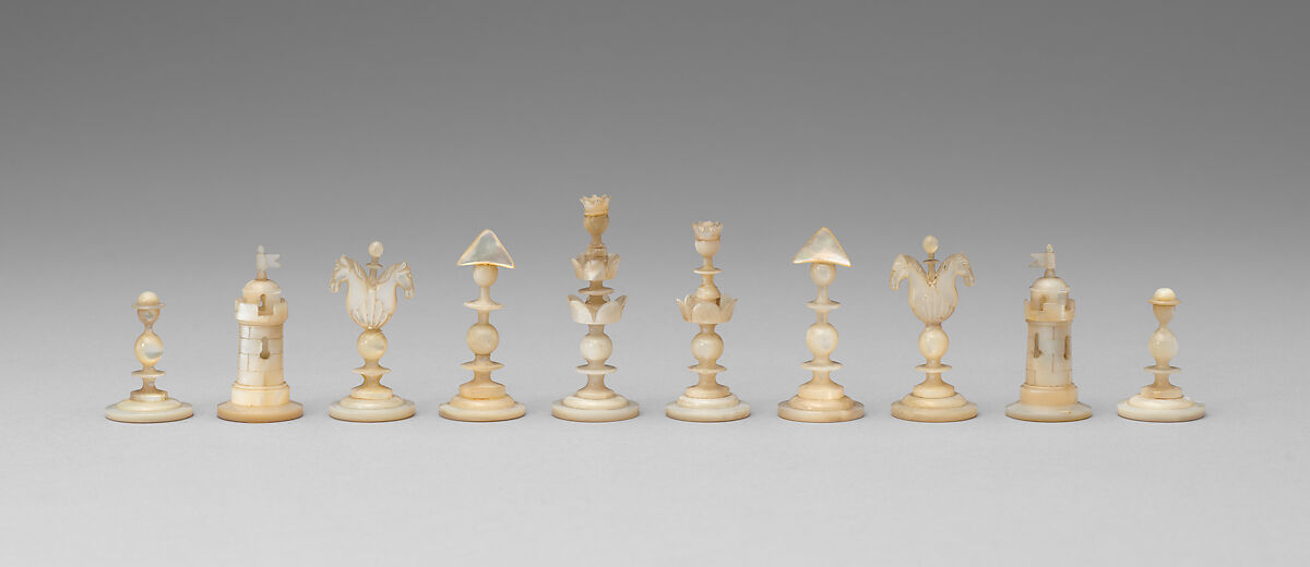 Chessmen (32) and box-board, Mother-of-pearl, wood, tortoiseshell, British