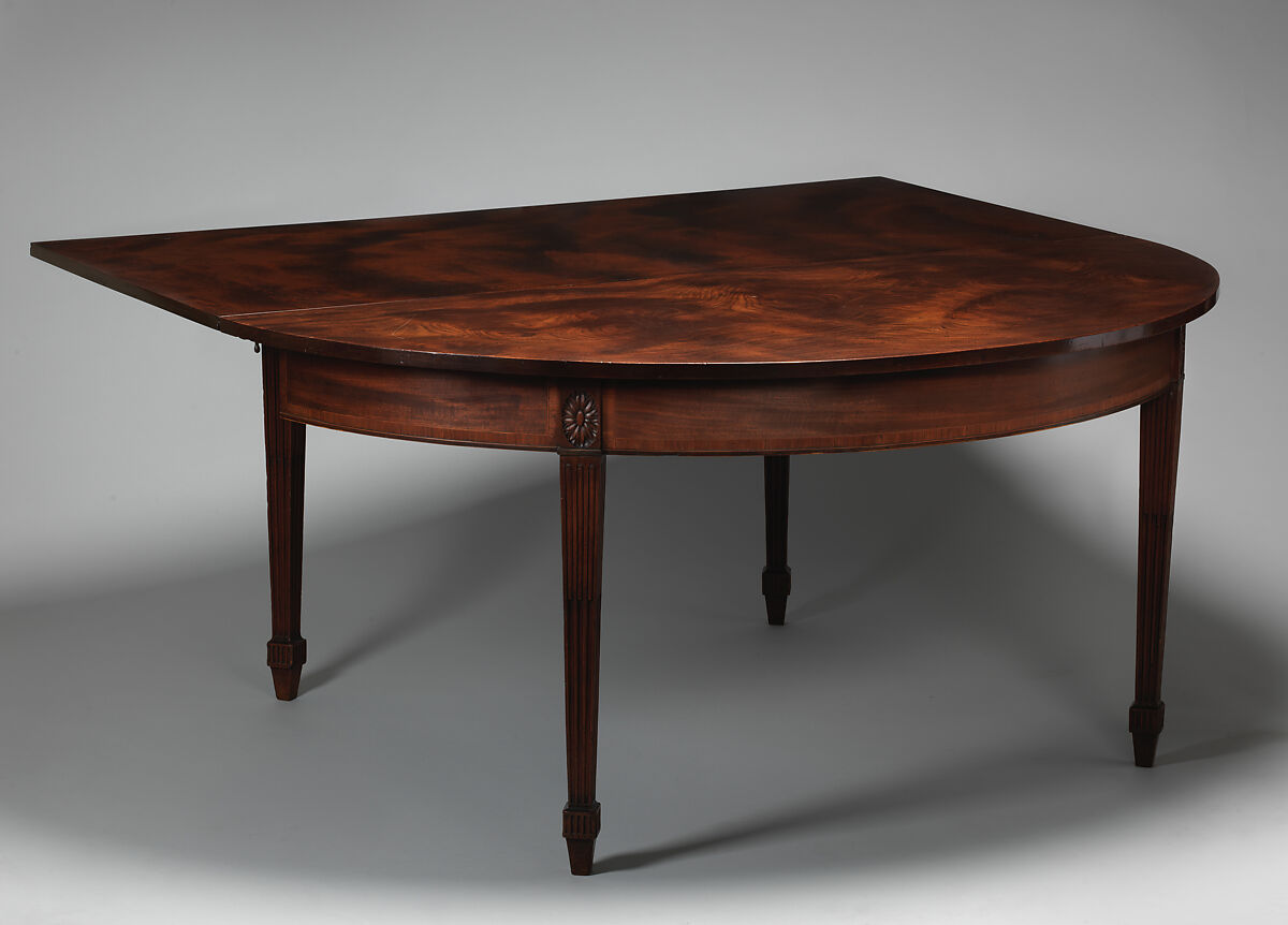 Dining table, Mahogany, British 