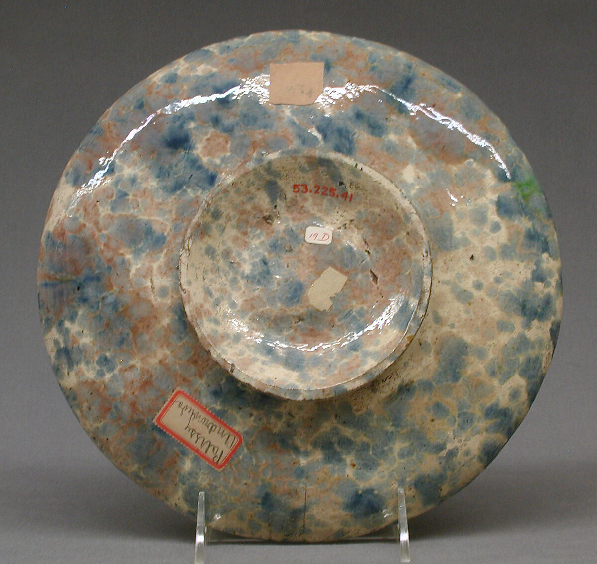 Plate, Manner of Bernard Palissy (French, Agen, Lot-et-Garonne 1510–1590 Paris), Lead-glazed earthenware, French, Fontainebleau or Avon