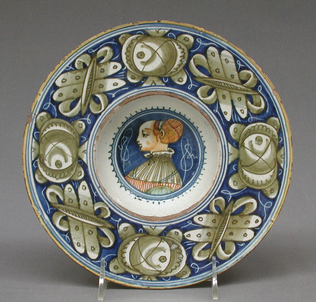 Dish, Maiolica (tin-glazed earthenware), Italian, Castel Durante 