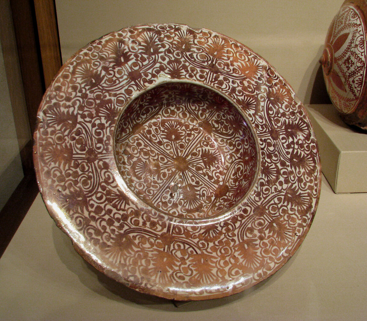 Bowl, Tin-glazed and luster-painted earthenware, Spanish, Valencia 