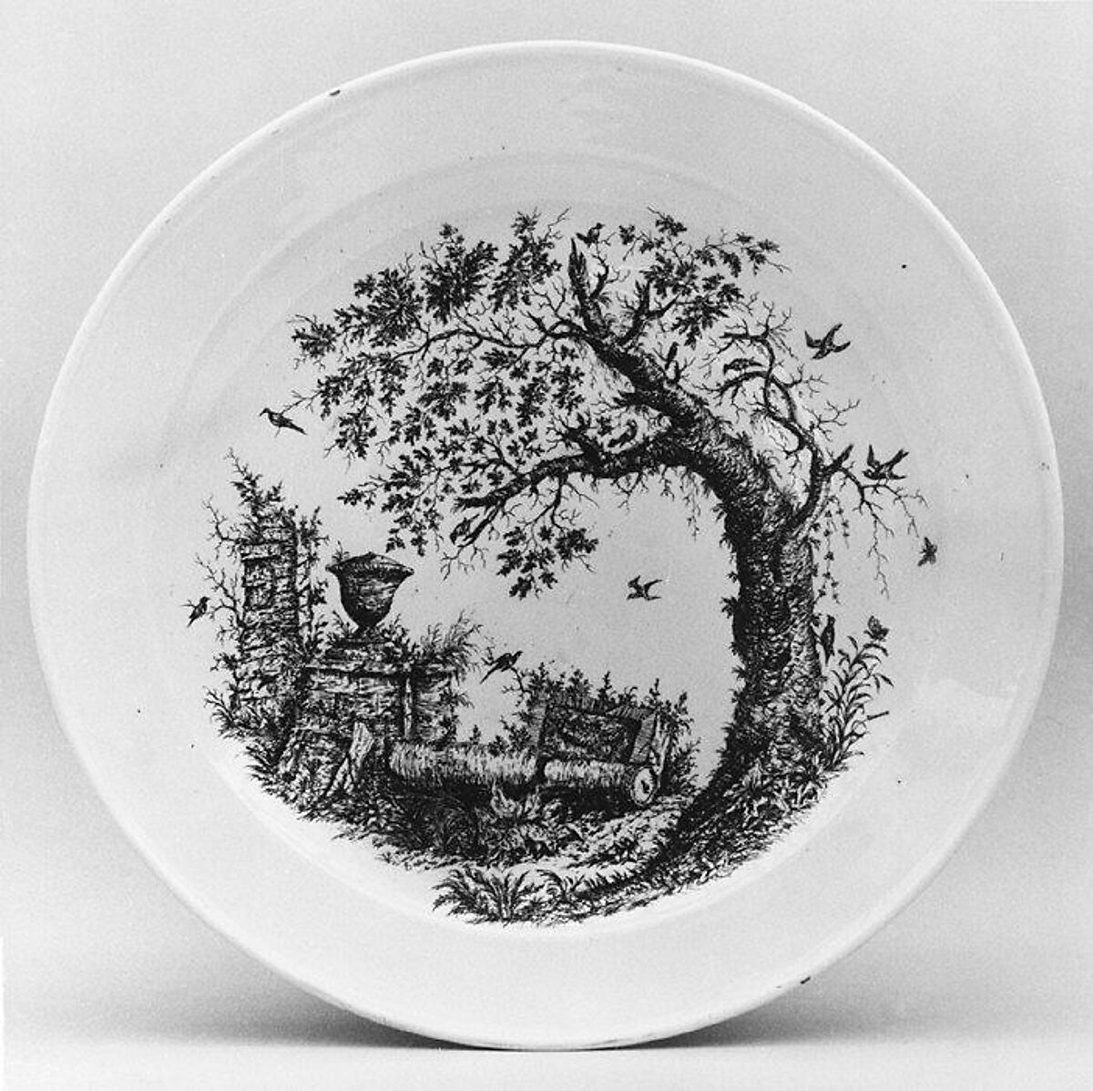 Plate, Meissen Manufactory (German, 1710–present), Hard-paste porcelain, German, Meissen with German, Hildesheim decoration 