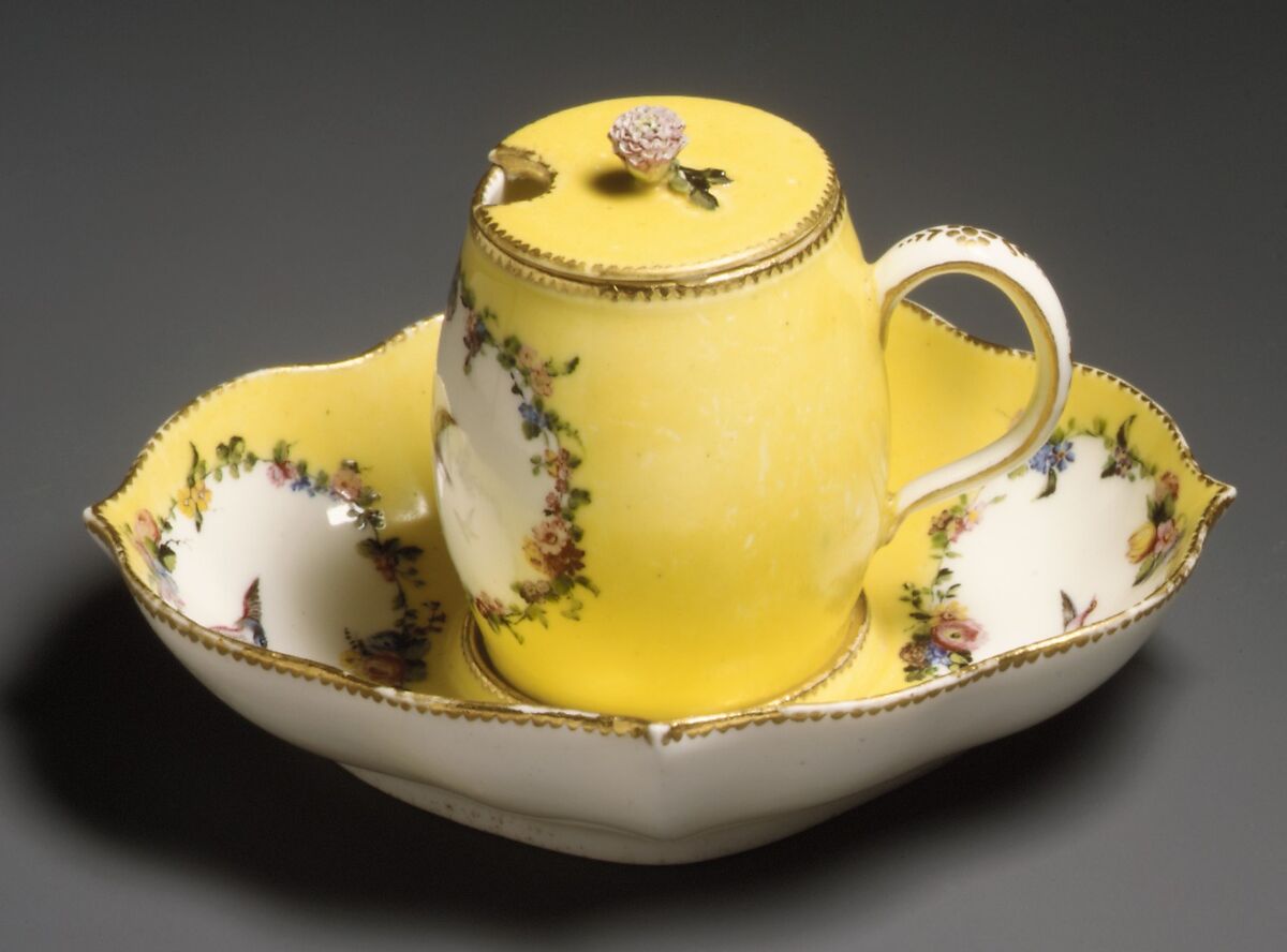 Mustard pot and stand (moutardier ordinaire), Vincennes Manufactory (French, ca. 1740–1756), Soft-paste porcelain, French, Vincennes 