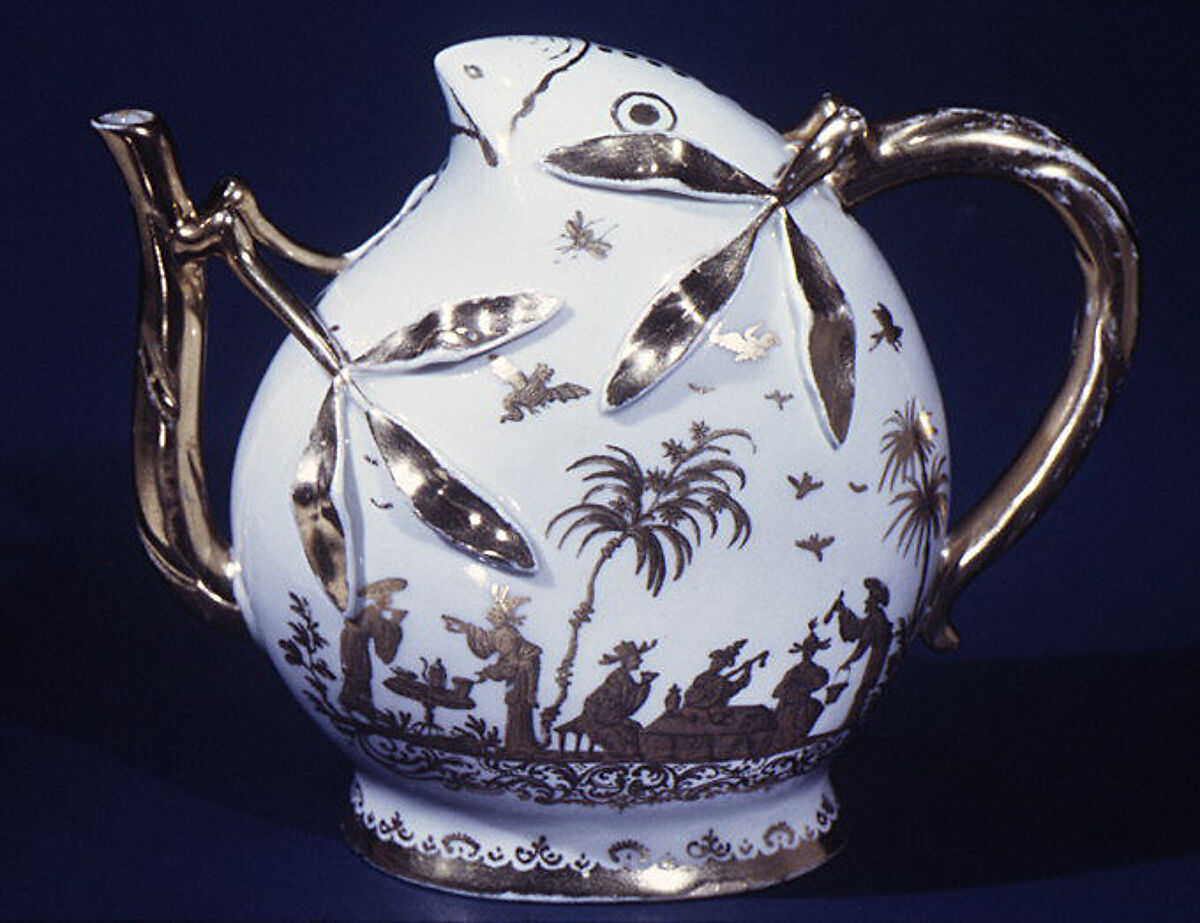 Teapot, Meissen Manufactory (German, 1710–present), Hard-paste porcelain, German, Meissen with German, Augsburg decoration 