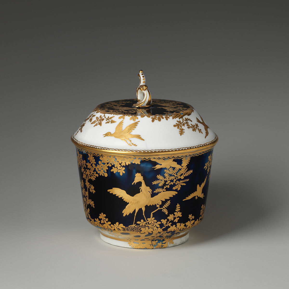 Sugar bowl (part of a service), Chelsea Porcelain Manufactory (British, 1745–1784, Gold Anchor Period, 1759–69), Soft-paste porcelain with enamel decoration and gilding, British, Chelsea
