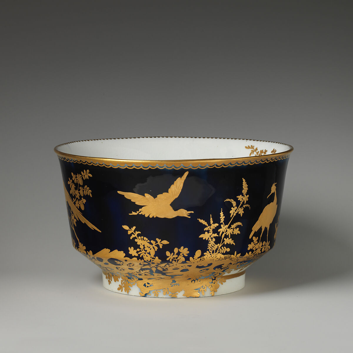 Cake bowl (part of a service), Chelsea Porcelain Manufactory (British, 1745–1784, Gold Anchor Period, 1759–69), Soft-paste porcelain, British, Chelsea
