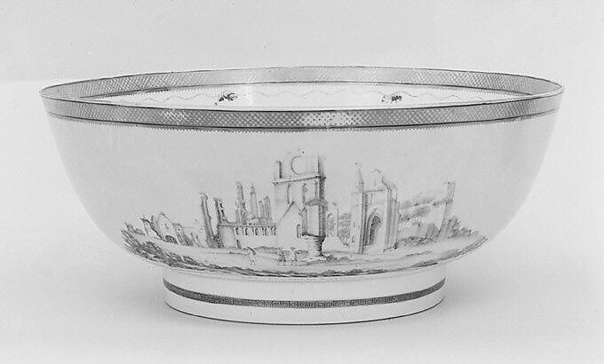Punch bowl, Hard-paste porcelain, Chinese, for Scottish market 