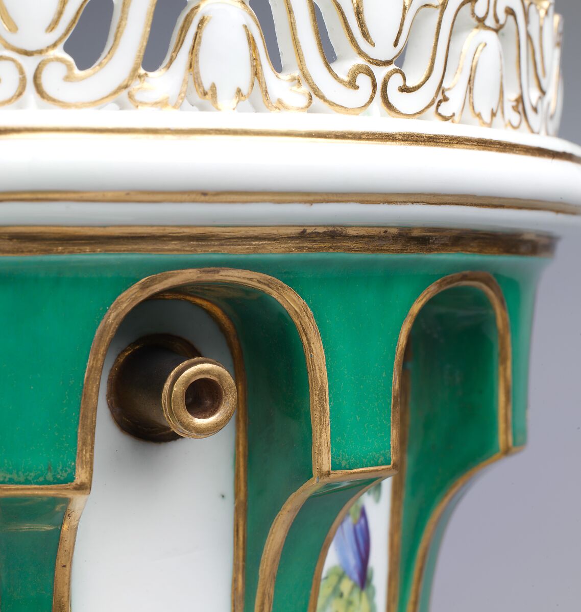 Vase with cover (Vase en tour) (one of a pair), Sèvres Manufactory (French, 1740–present), Soft-paste porcelain decorated in polychrome enamels, gold, French, Sèvres