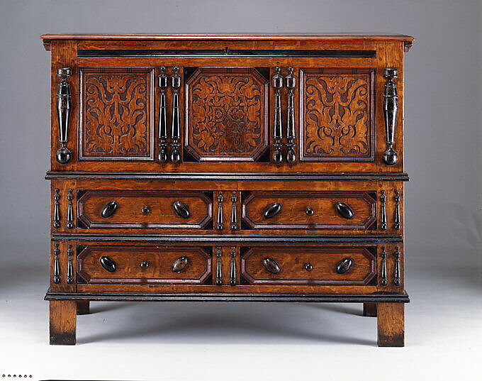 Chest with drawers, Workshop of Peter Blin (ca. 1675–1725), White oak, yellow pine, white cedar, American