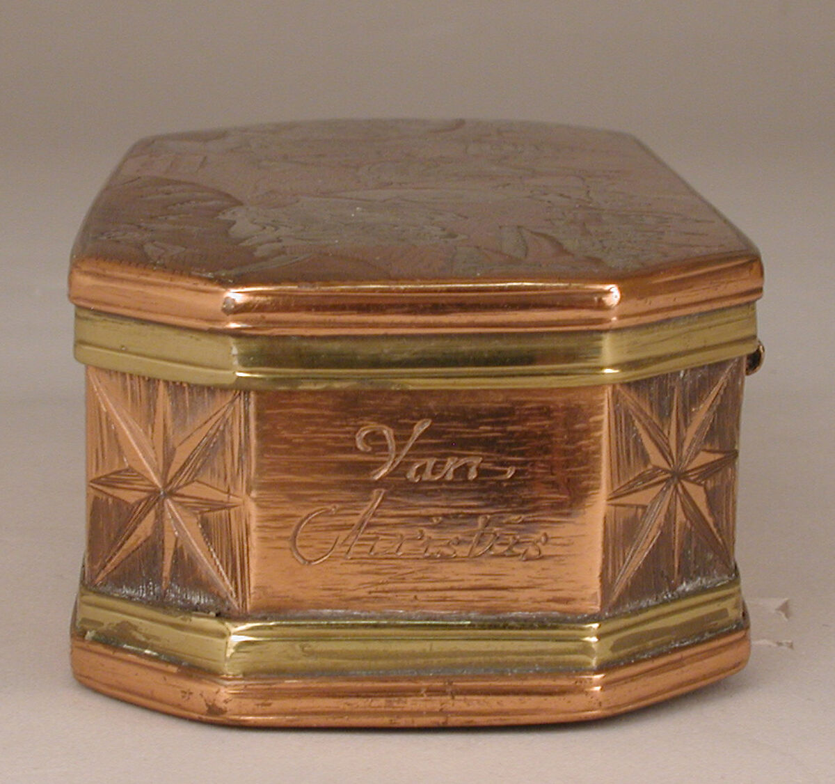 Tobacco box with scenes from life of Jonah, Brass, copper, silver, Dutch