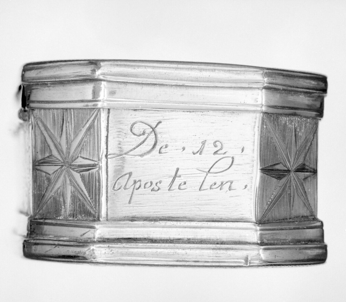 Tobacco box with scenes from life of Jonah, Brass, copper, silver, Dutch