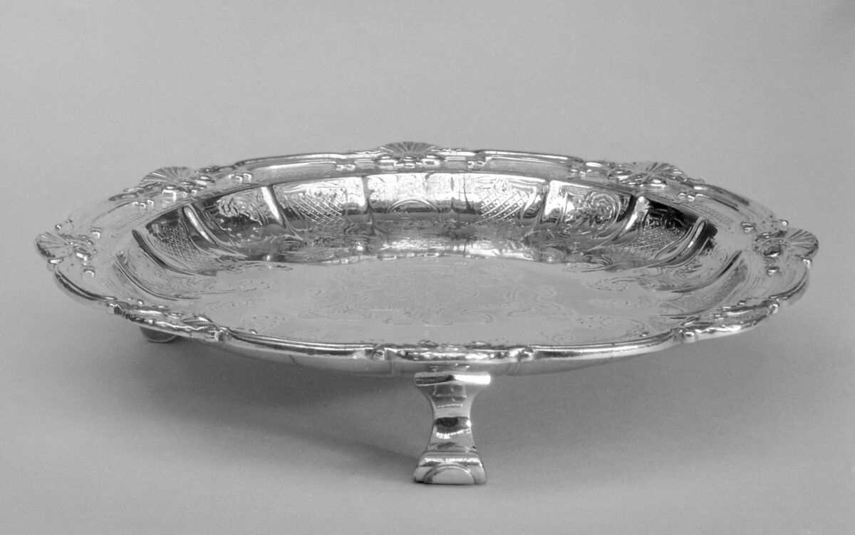 Centerpiece with cover and eight accessory dishes, Paul de Lamerie (British, 1688–1751, active 1712–51), Silver, British, London