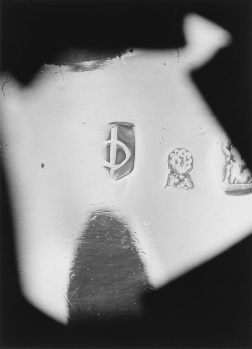 Two-handled cup with cover, Simon Pantin I (British, ca. 1672–1728), Silver, British, London