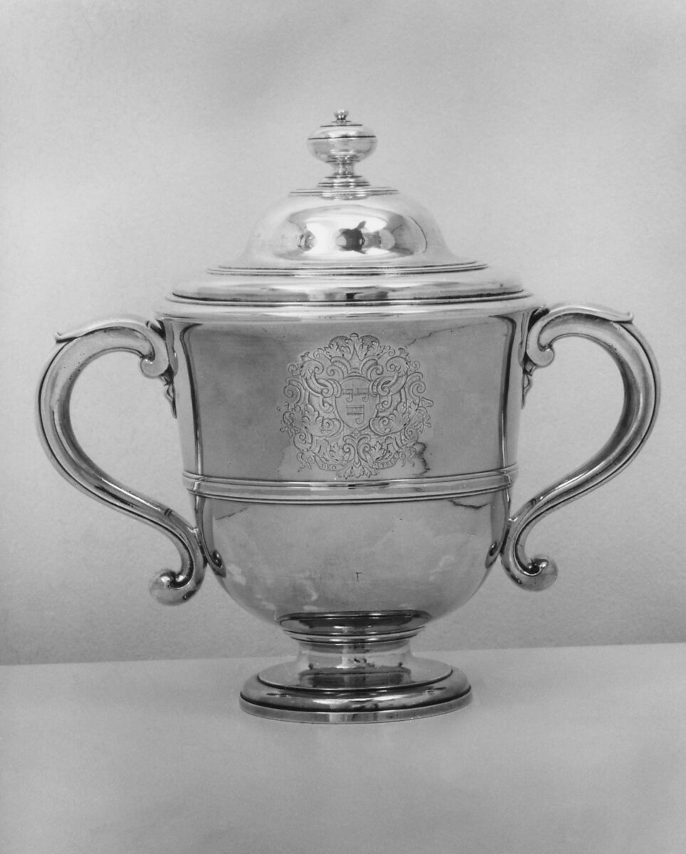 Two-handled cup with cover, Simon Pantin I (British, ca. 1672–1728), Silver, British, London 